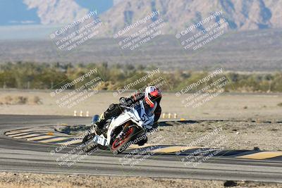 media/Dec-07-2025-CVMA (Sun) [[3e7d2de5dc]]/Race 18-Formula Twins-Formula 40 UL/